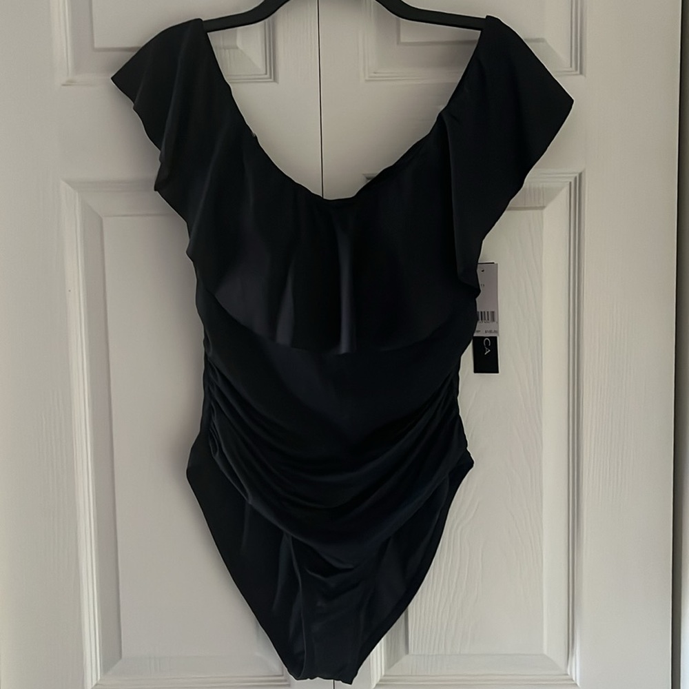 La Blanca Black Island Goddess Off The Shoulder Ruffle One Piece Swimsuit 14 NWT - Picture 11 of 13
